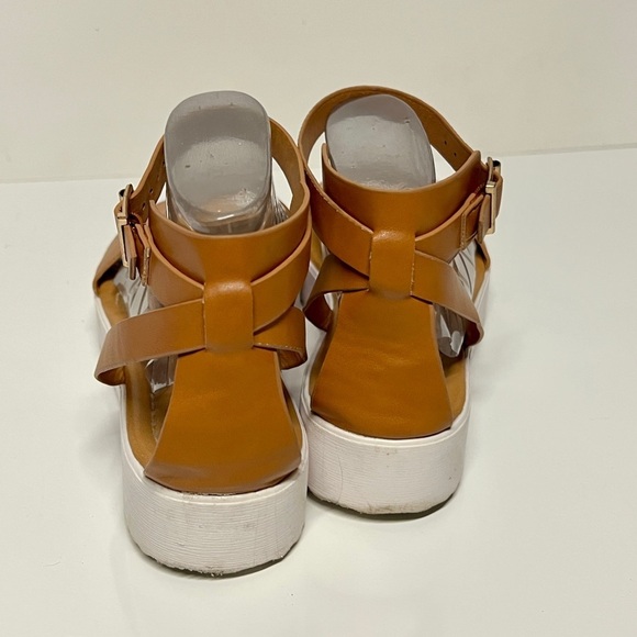 🛍️PIERRE DUMAS Tan ankle strap platform sandals size 7‎ - Picture 4 of 10